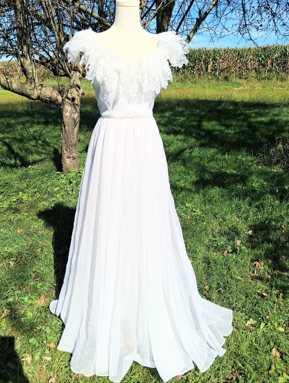 60s Vintage Victoria Royal Ivory Flowy Prairie Wedding Dress Evening Gown